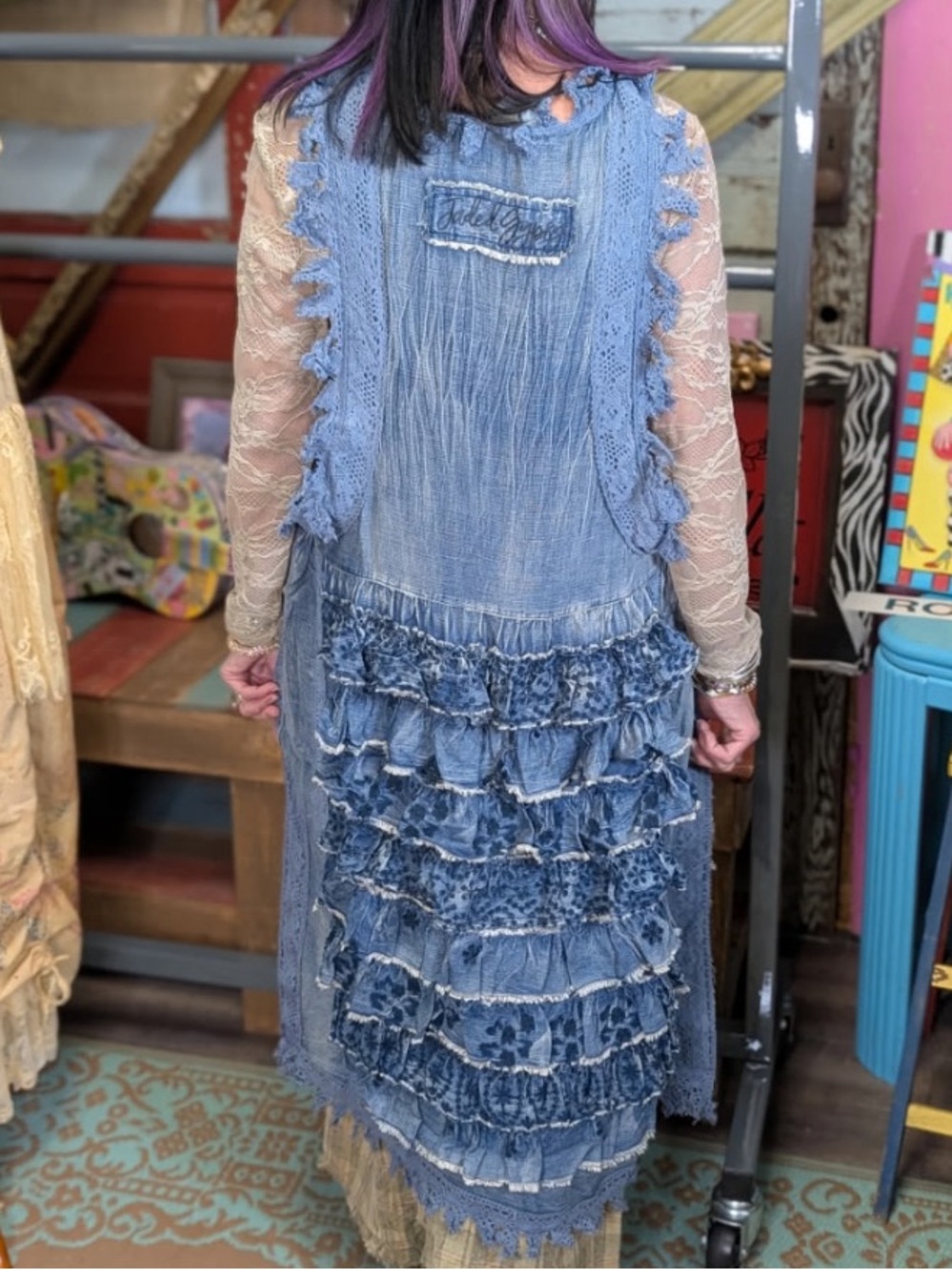 ✨1 LEFT✨💎NEW - NEW Jaded Gypsy Ruffle Up High-Lo Top - Chambray